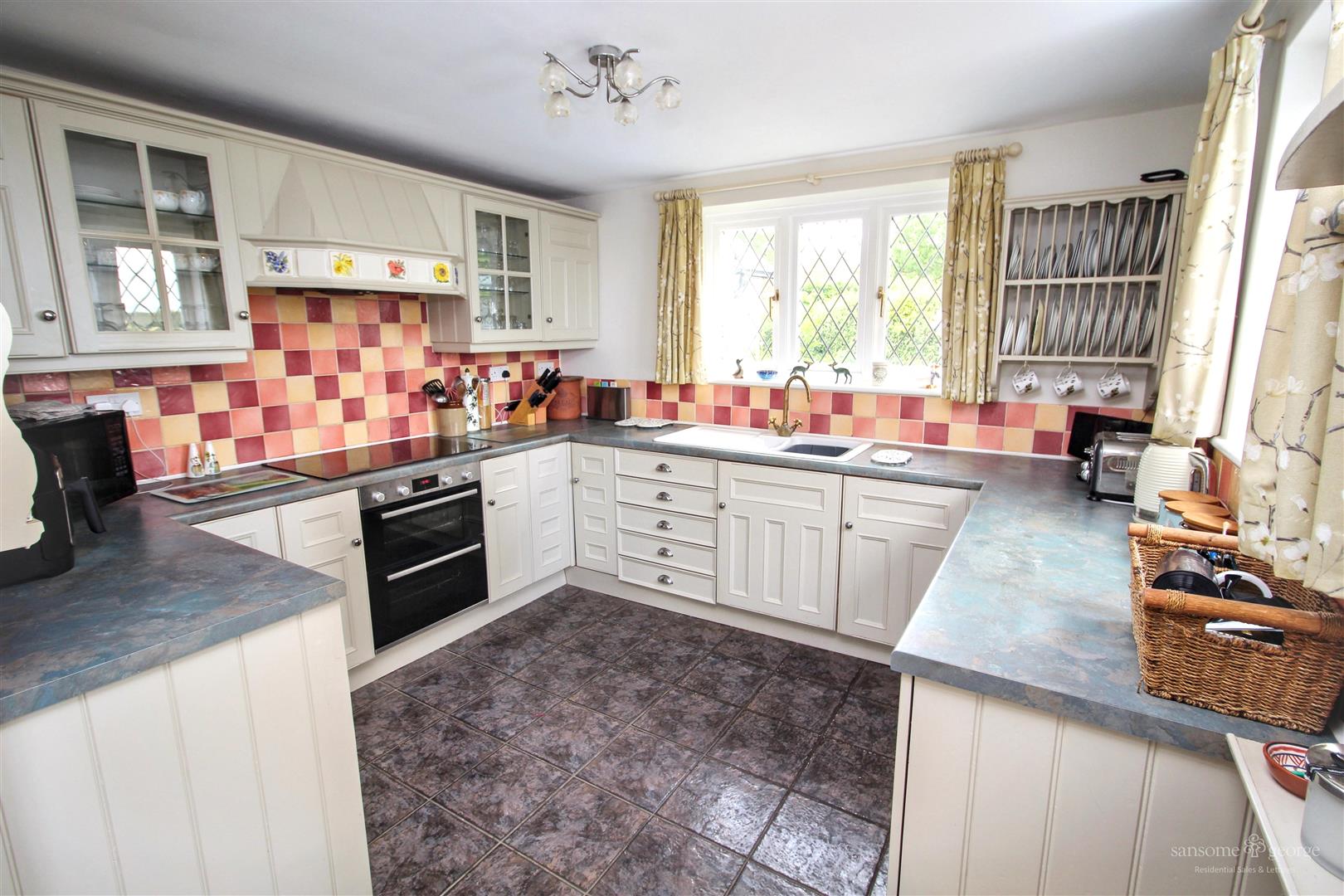 Crookham Common Road, Brimpton, Reading